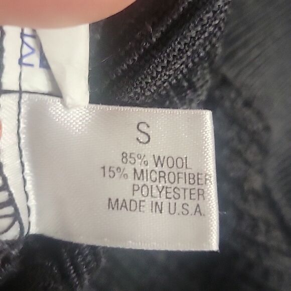 Made in the USA.  St. Croix Mens Knit Sweater, Size S - Picture 5 of 6